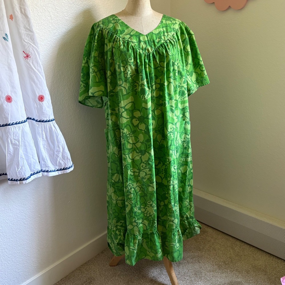 Anthony Richards Green Floral Muumuu Lounger Dress V-Neck Pockets Vintage Style - Picture 2 of 5